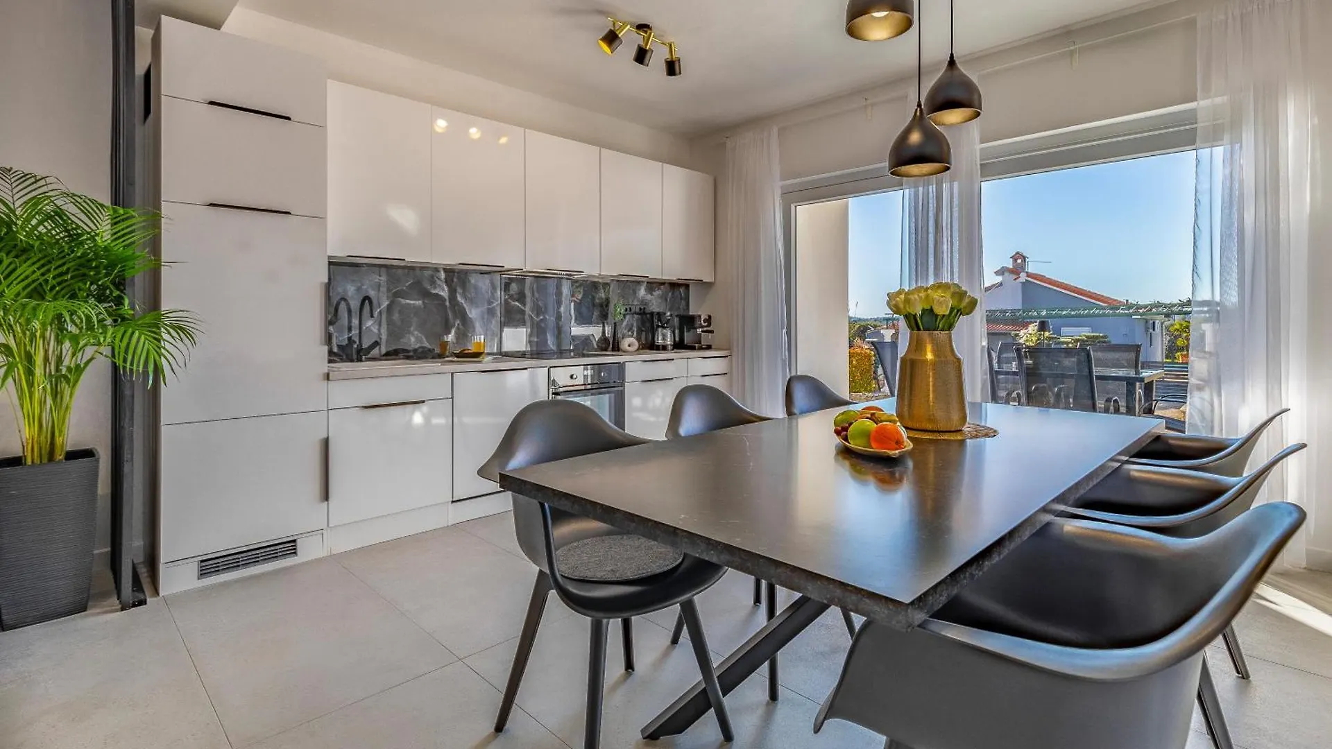 Villa Veluana Apartment 2 With Terrace Πούλα