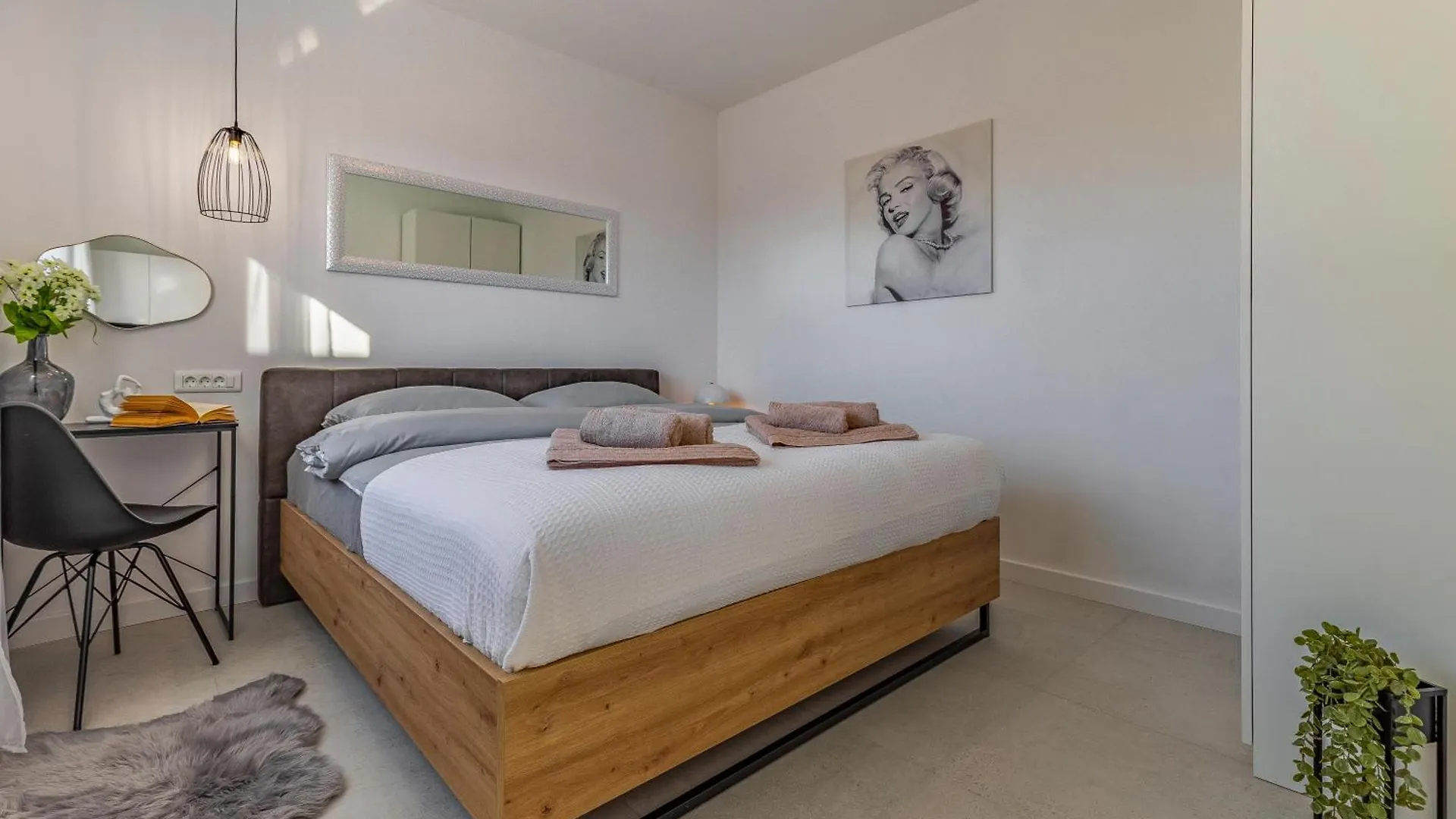 Villa Veluana Apartment 2 With Terrace Πούλα 0*,